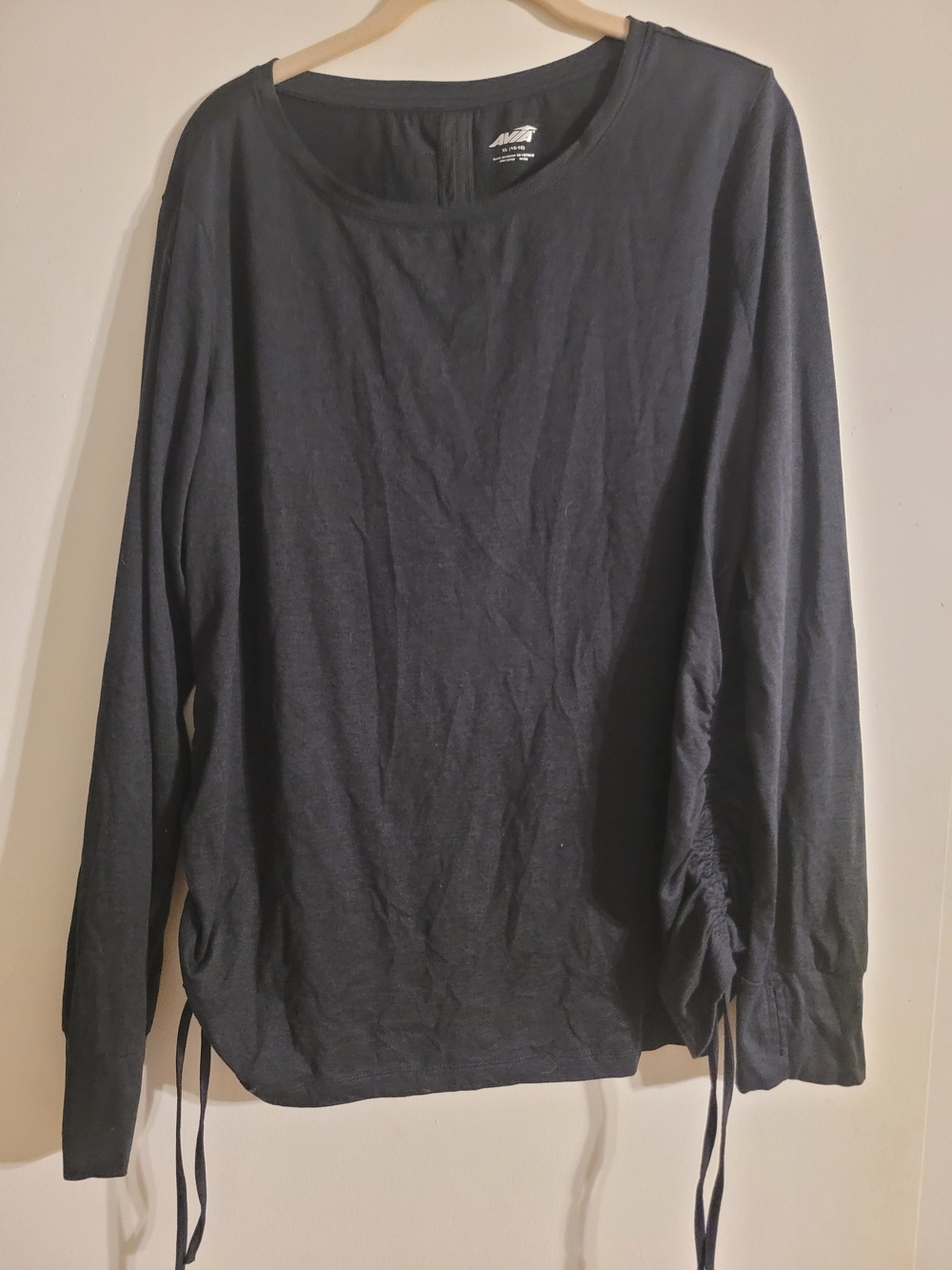 Avia Black XL Tee - Logo Print